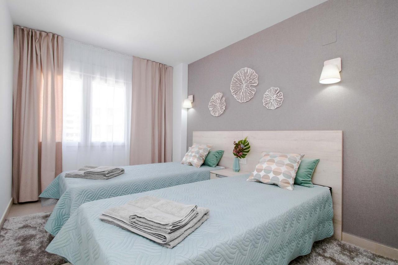 Espanatour Meruyert Torrevieja Bagian luar foto