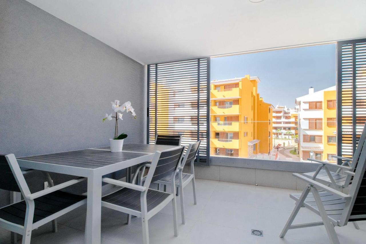 Espanatour Meruyert Torrevieja Bagian luar foto